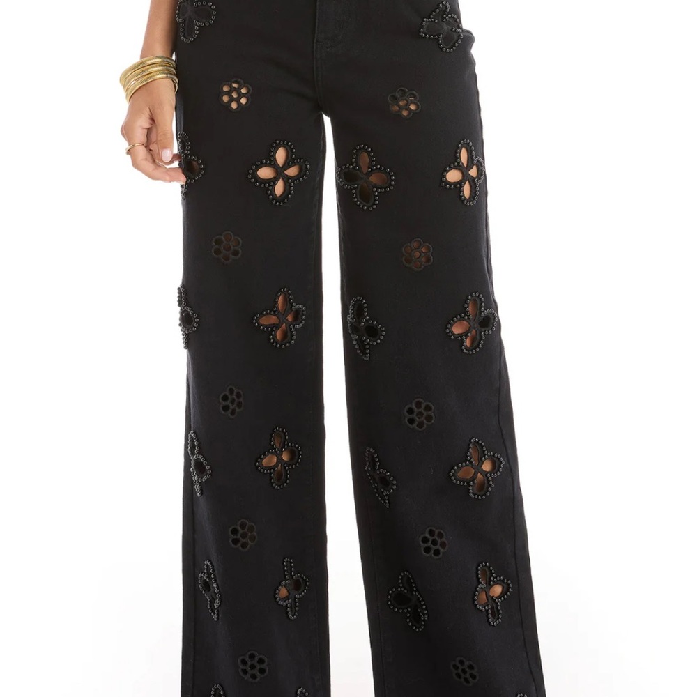 Noli Black Straight-Leg Jeans with Cutout Floral Embellishments
